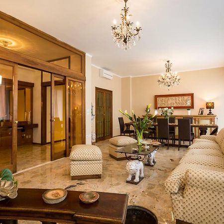 Ferrhouse Charm In Florence Two Lifts Экстерьер фото