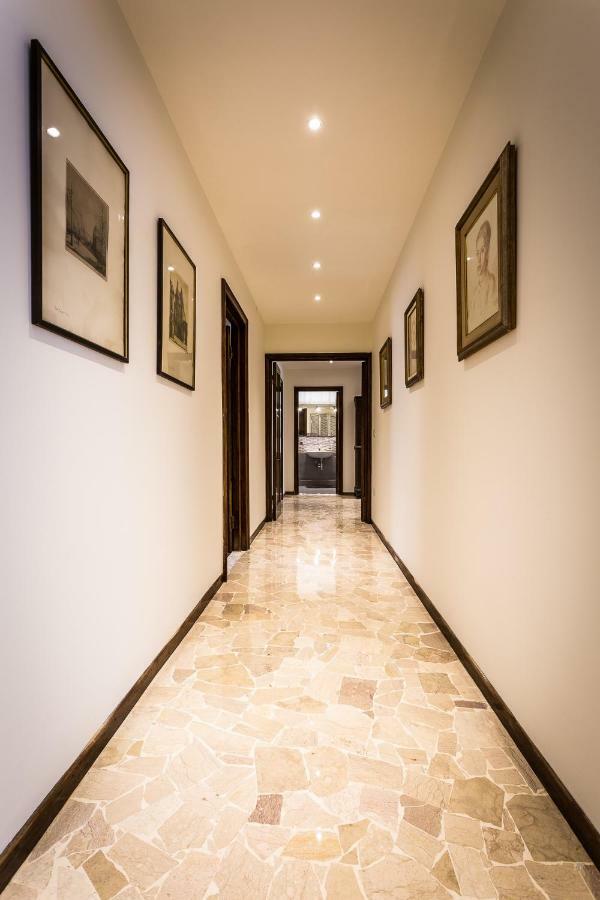 Ferrhouse Charm In Florence Two Lifts Экстерьер фото